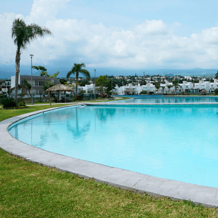 Lagoon Pools Monumentales